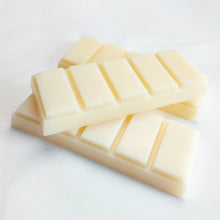 Load image into Gallery viewer, Cashmere Vanilla &amp; Sea Salt Caramel Snap Bar Wax Melts
